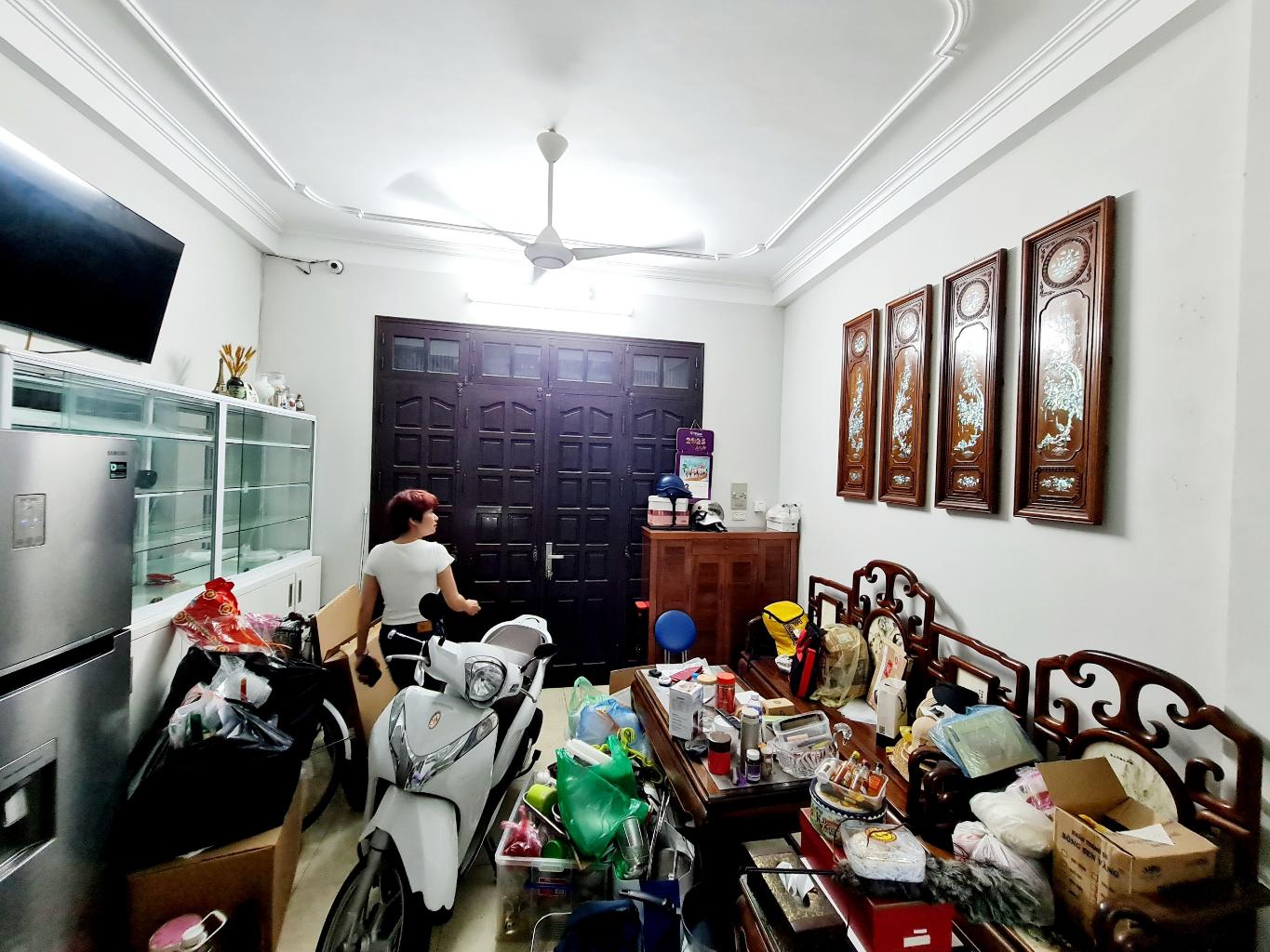 Bán nhà thanh nhàn 5 tầng long lanh lô góc ngõ thông kinh doanh nhỏ hai bà trưng